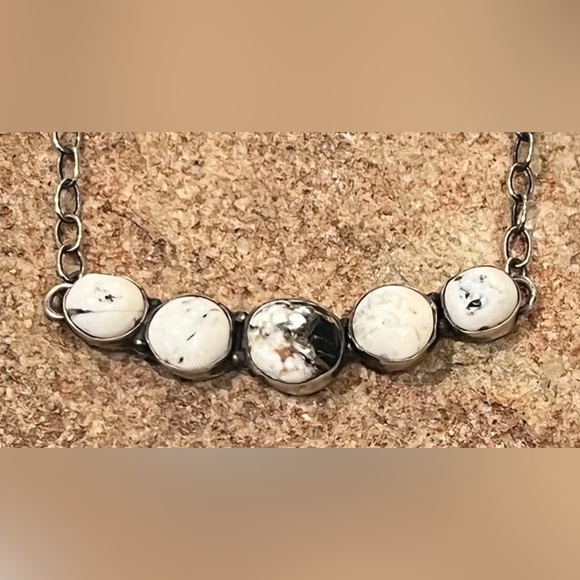 Native American White Buffalo Harold Tahe Bar Necklace - Picture 1 of 3